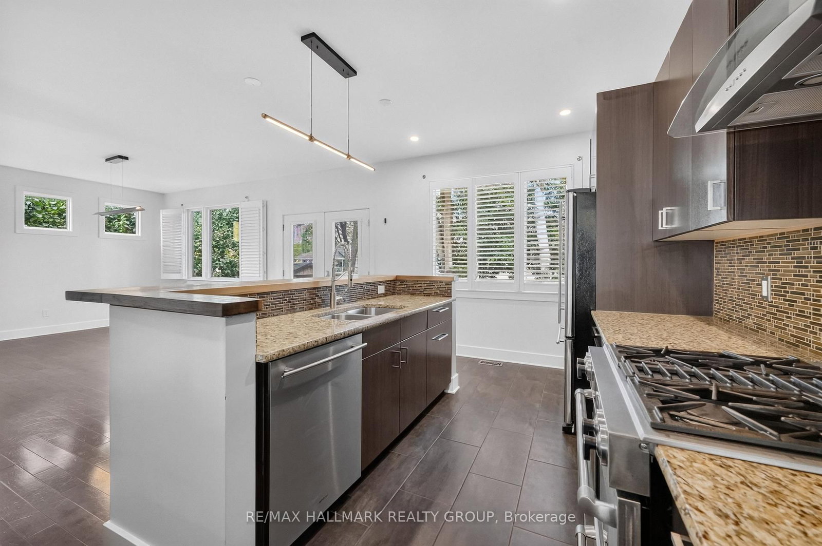 1559 Queensdale Avenue • Ottawa, ON photo 19