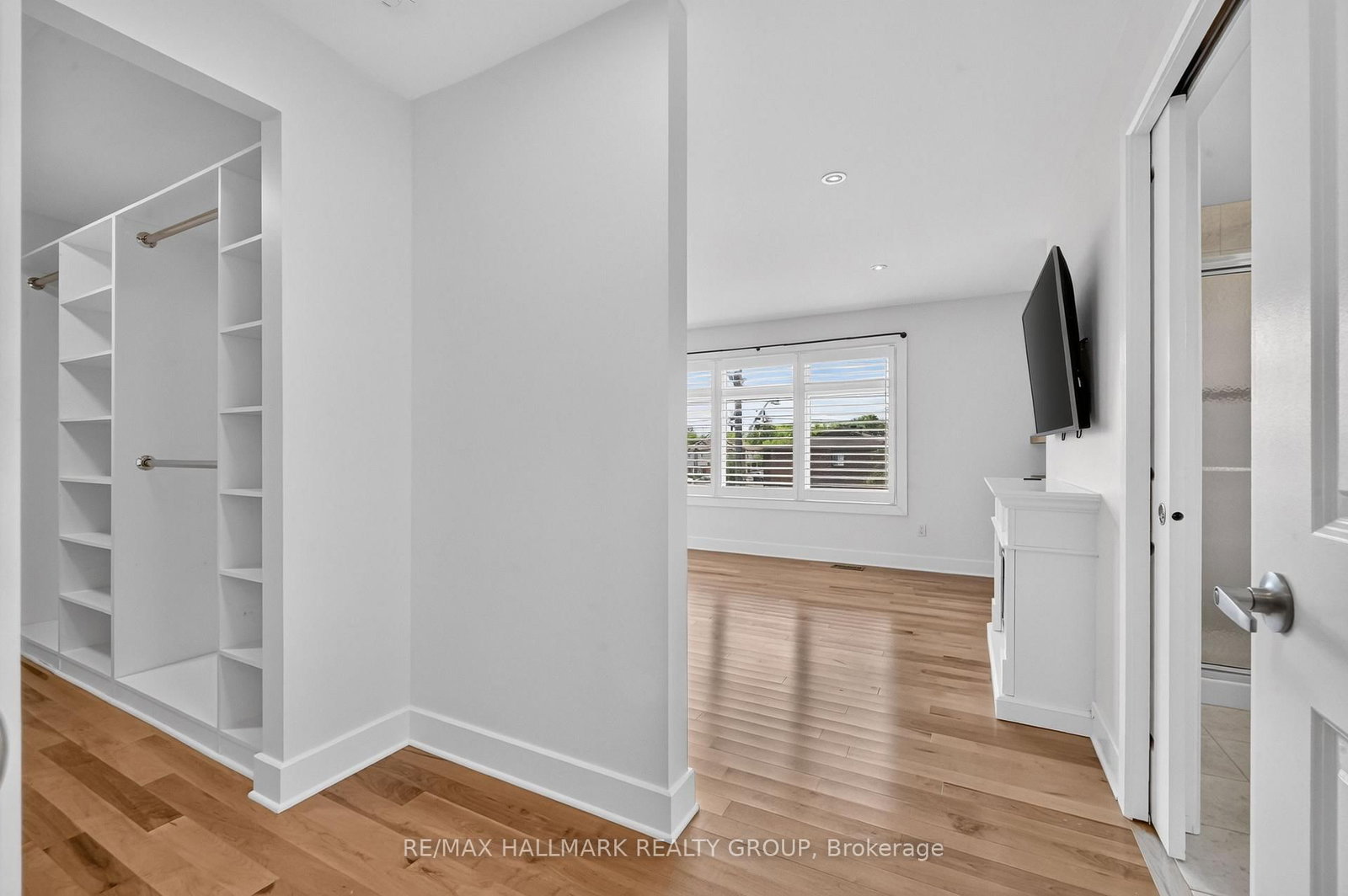 1559 Queensdale Avenue • Ottawa, ON photo 25