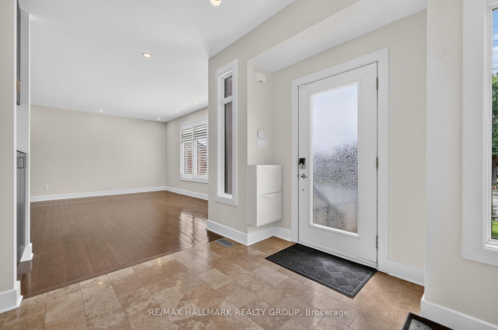 1559 Queensdale Avenue • Ottawa, ON photo 6