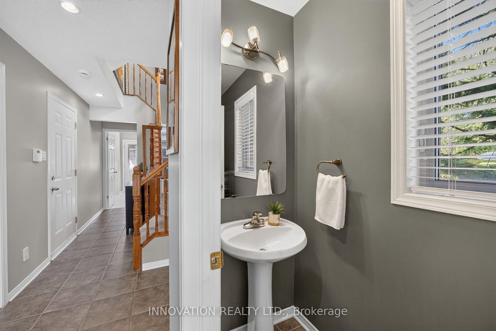 192 Clearview Avenue • Ottawa, ON photo 9