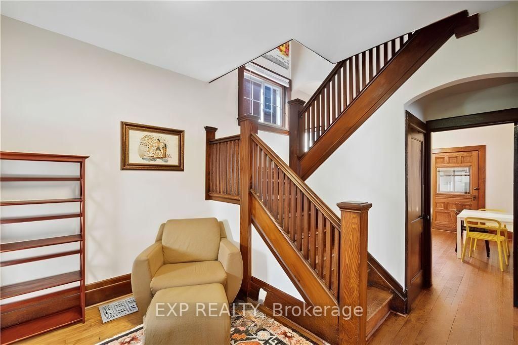 347 St. Patrick Street • Ottawa, ON photo 4