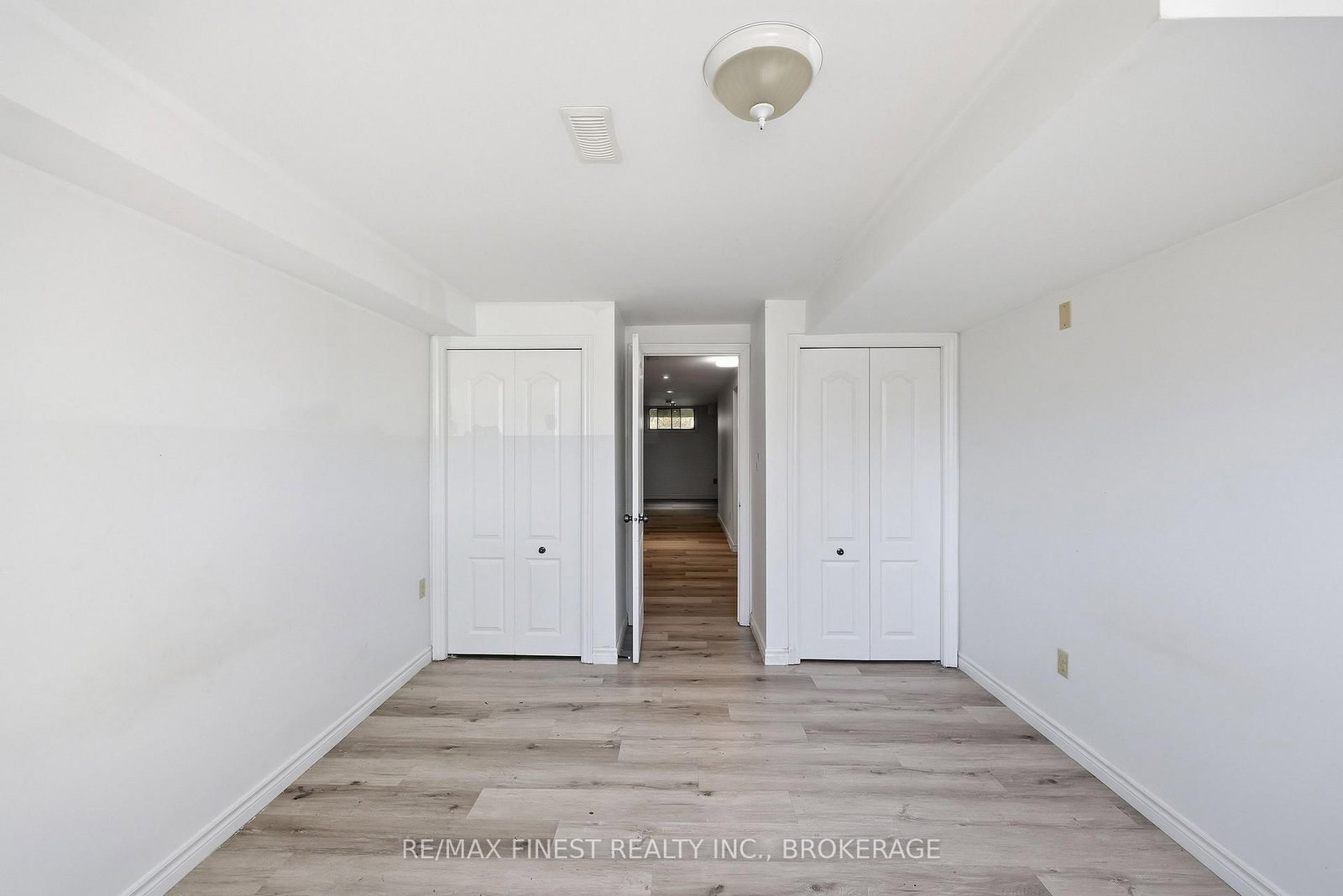 882 BEACONHILL Court • Kingston, ON photo 41