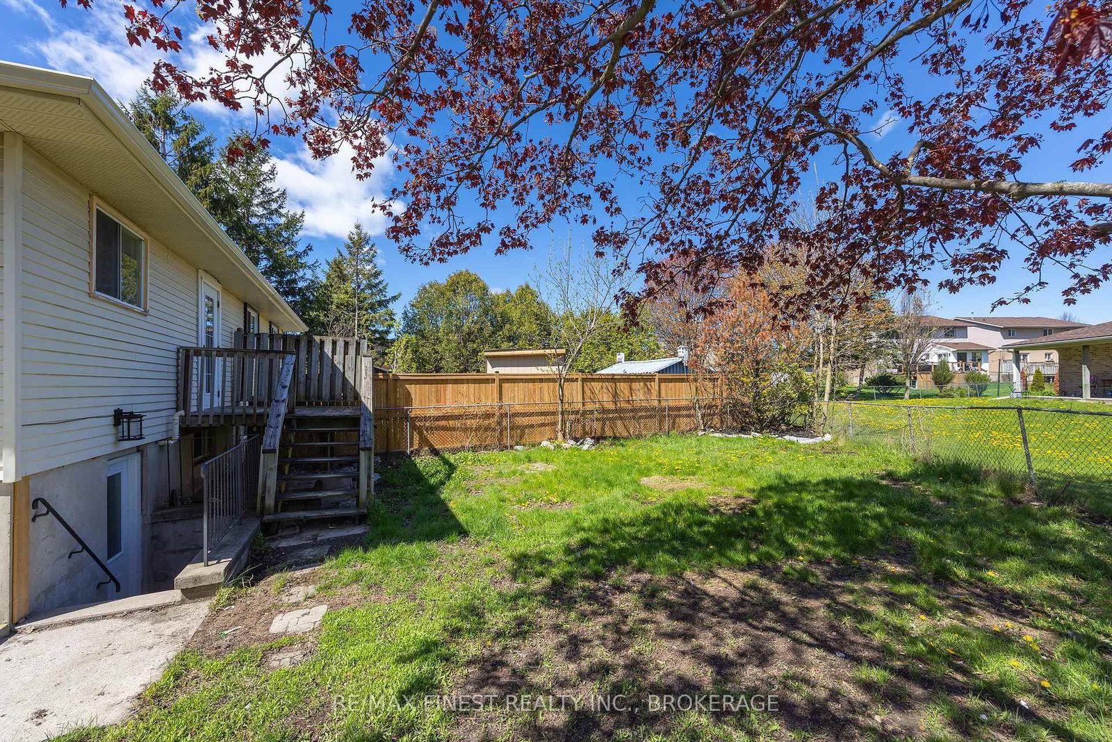882 BEACONHILL Court • Kingston, ON photo 44