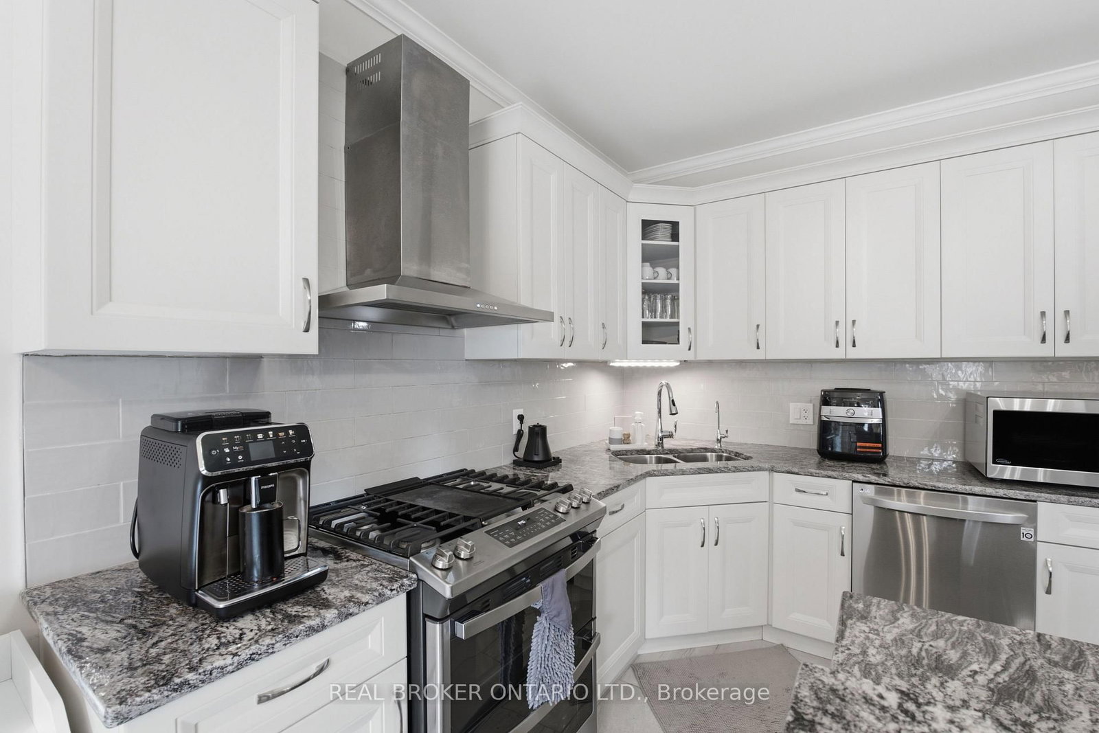 7002 Optimist Lane • Niagara Falls, ON photo 9