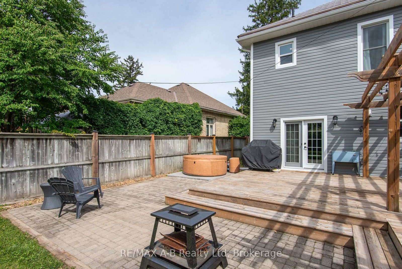 69 Louise Street • Stratford, ON photo 10