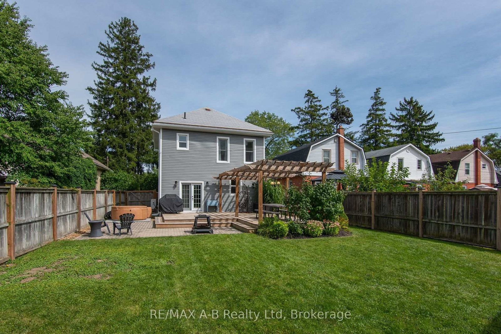 69 Louise Street • Stratford, ON photo 15
