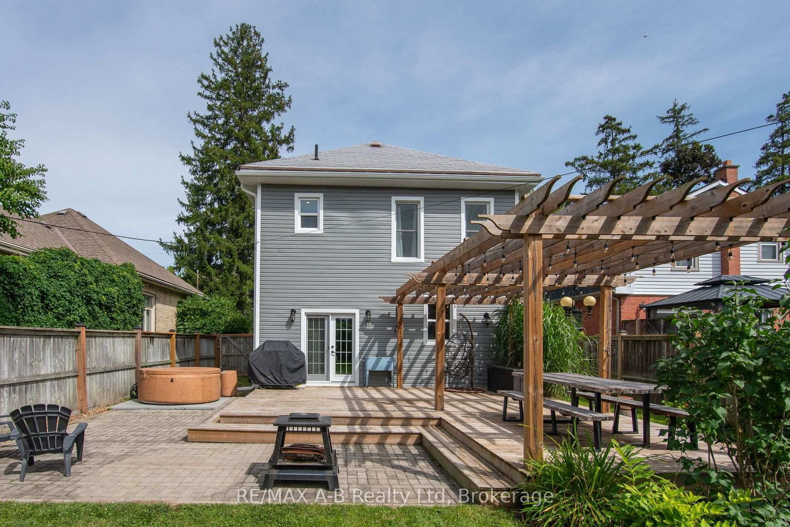 69 Louise Street • Stratford, ON photo 19