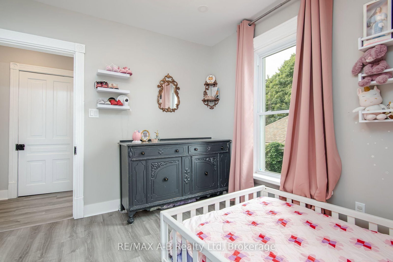 69 Louise Street • Stratford, ON photo 46