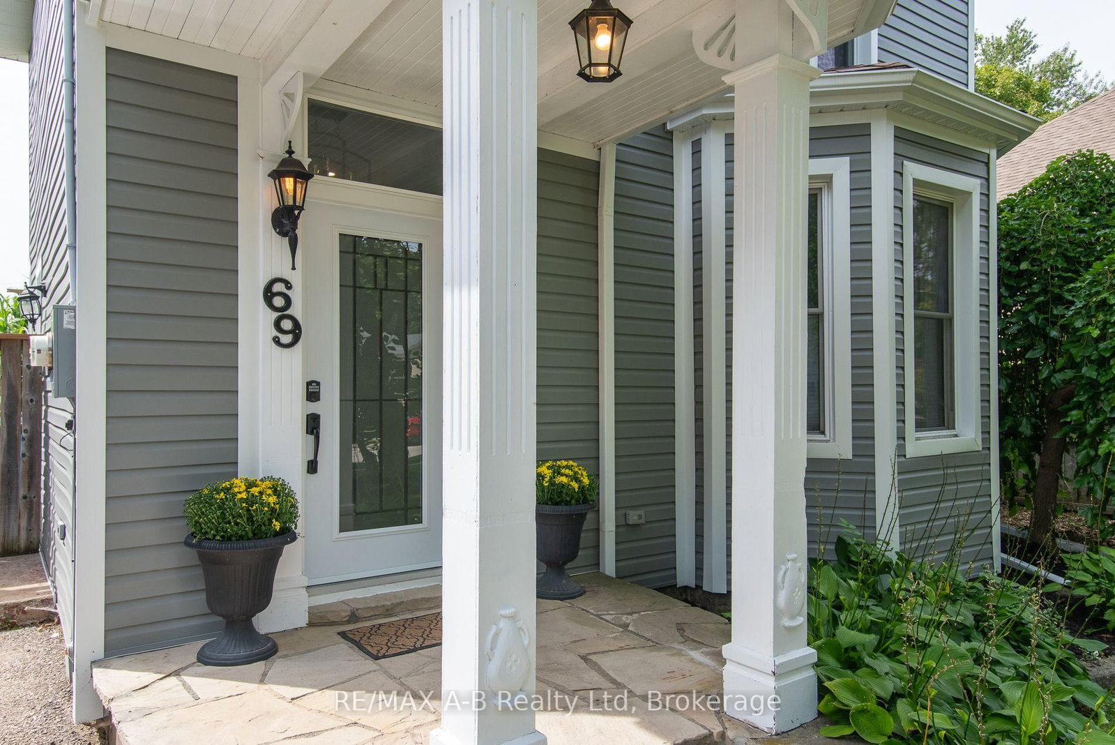 69 Louise Street • Stratford, ON photo 5