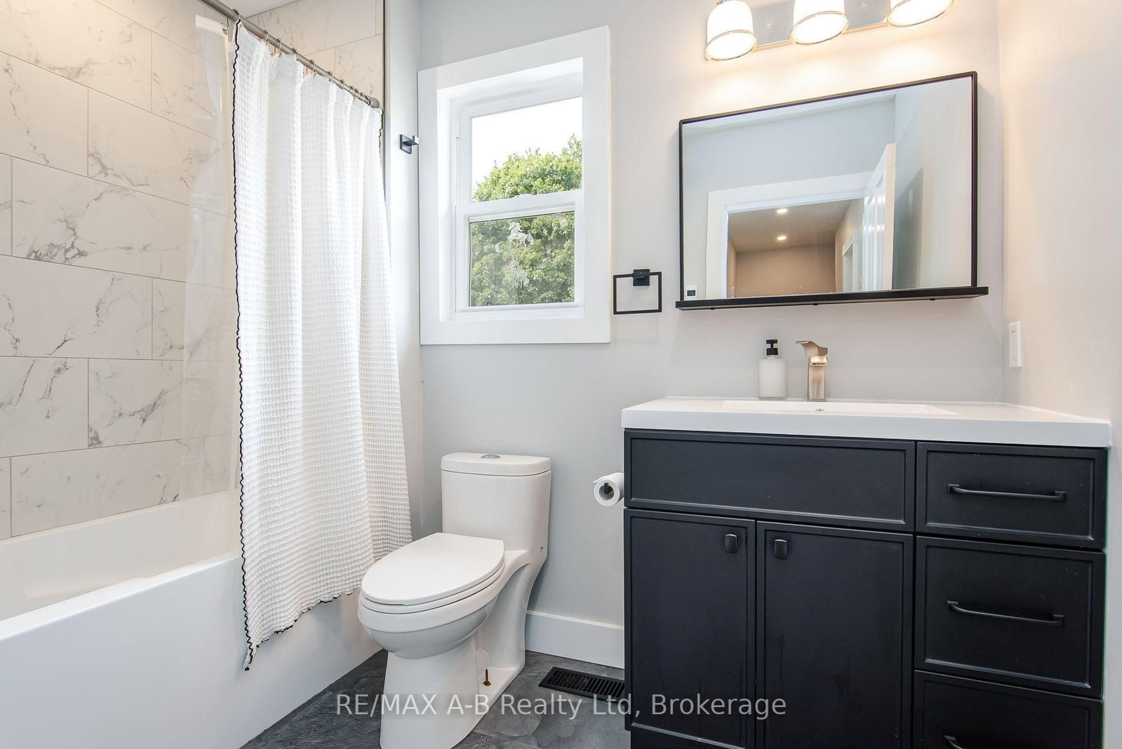 69 Louise Street • Stratford, ON photo 50