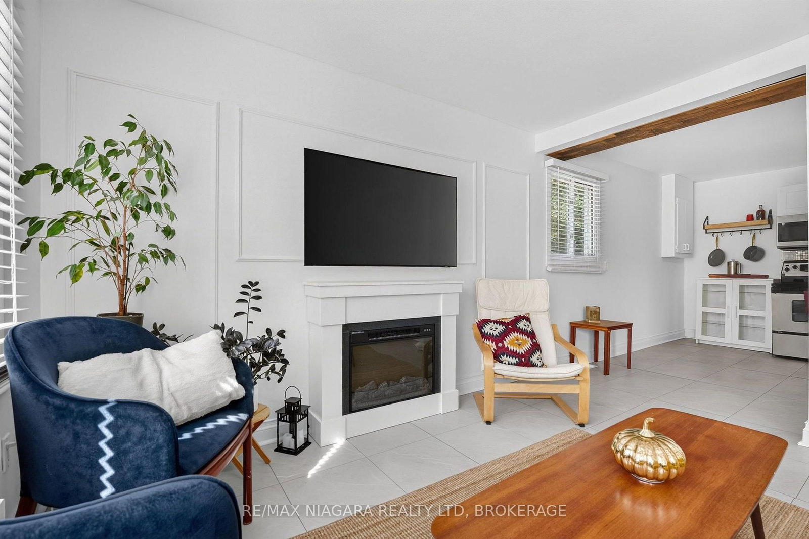 10 Churchill Avenue • Welland, ON photo 13