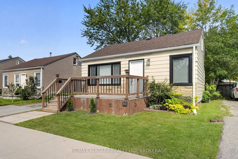 10 Churchill Avenue
