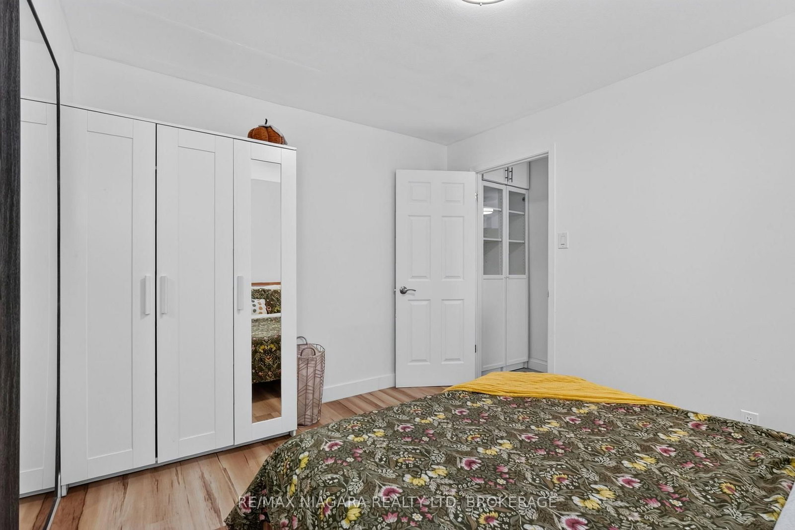 10 Churchill Avenue • Welland, ON photo 24