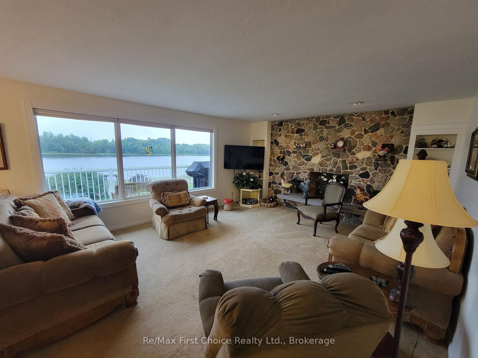 602 River Avenue E • Rainy River, ON photo 4