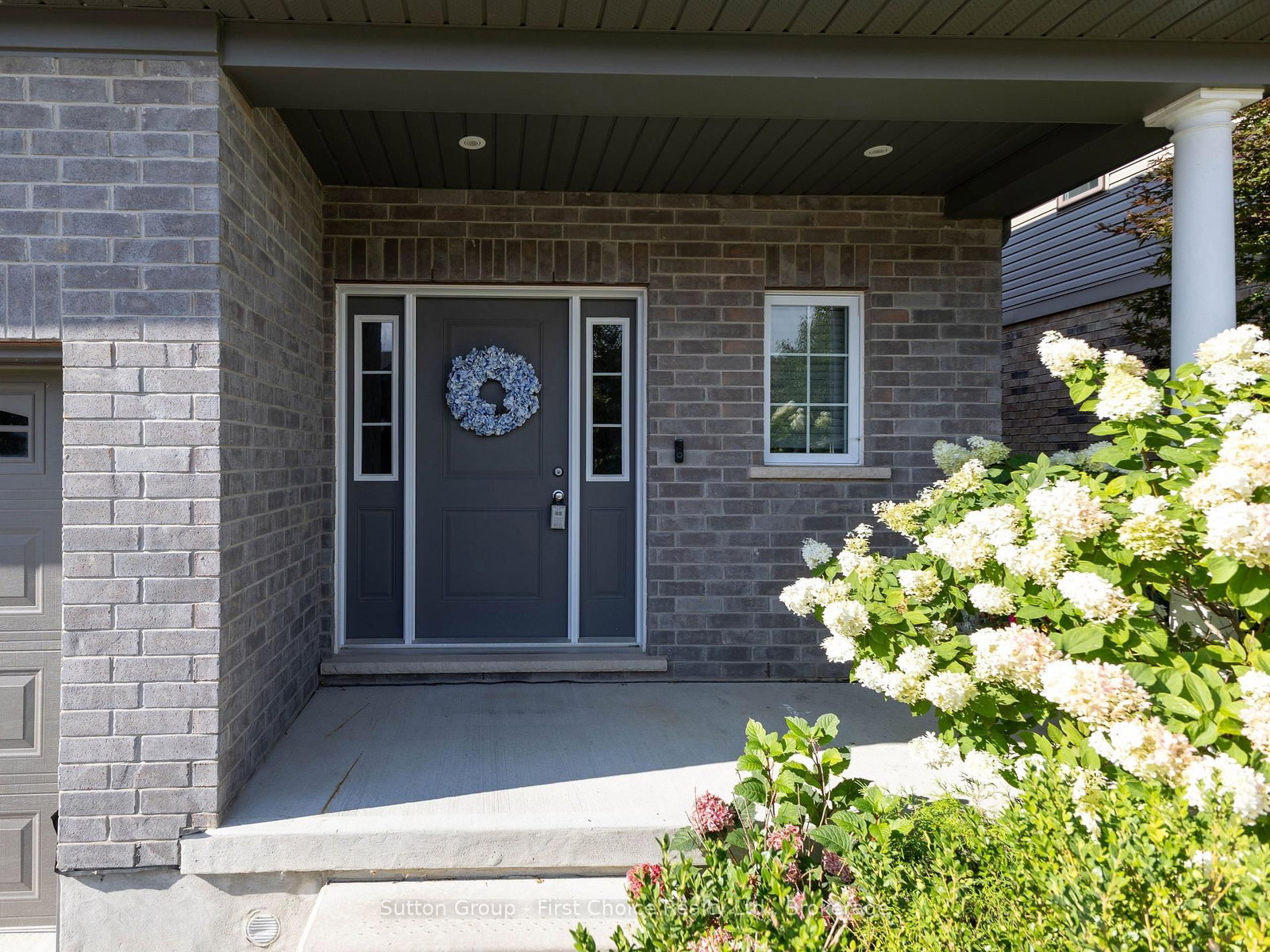 21 Brown Street • Stratford, ON photo 4