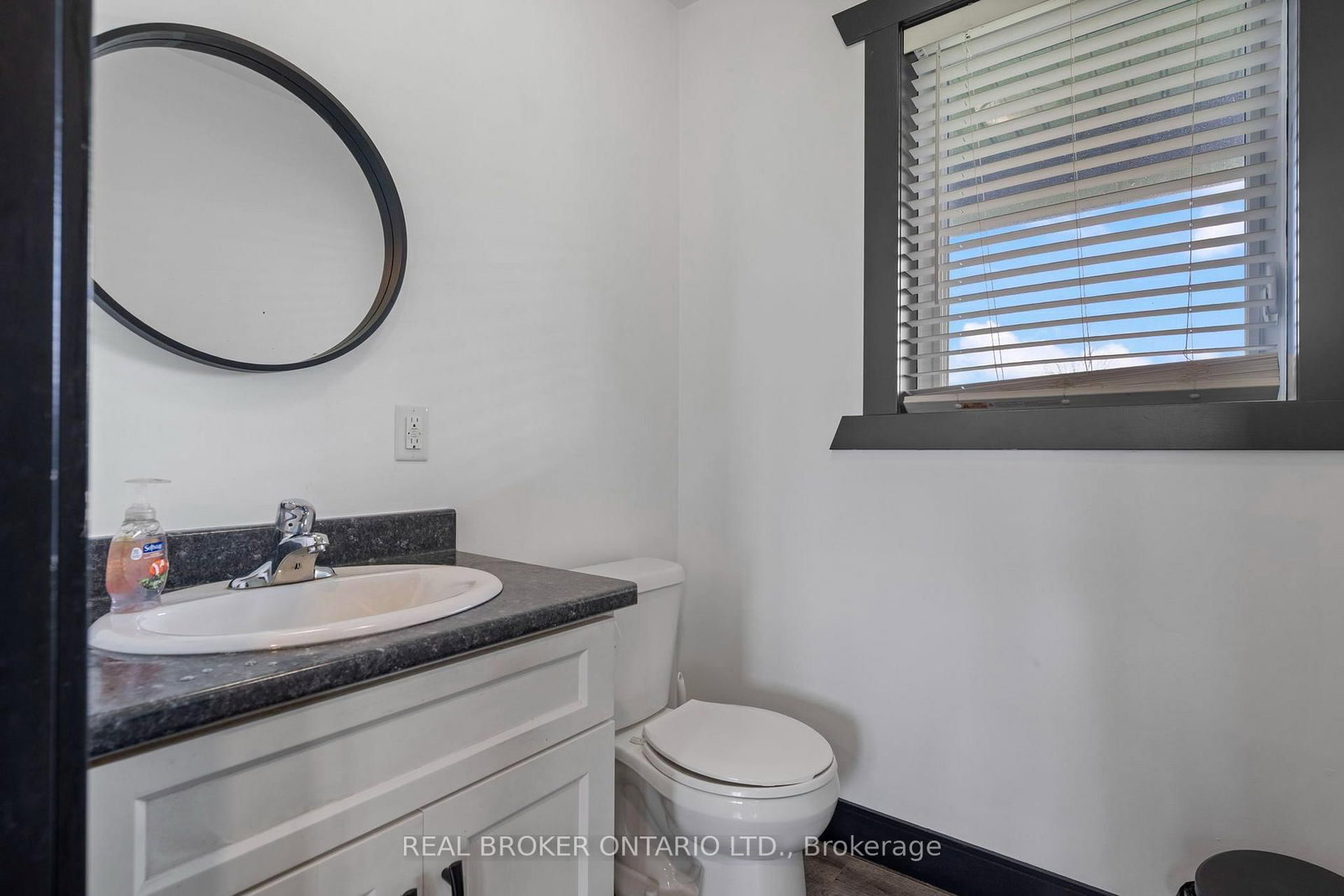 2445 East Quarter Line Road • Norfolk, ON photo 15