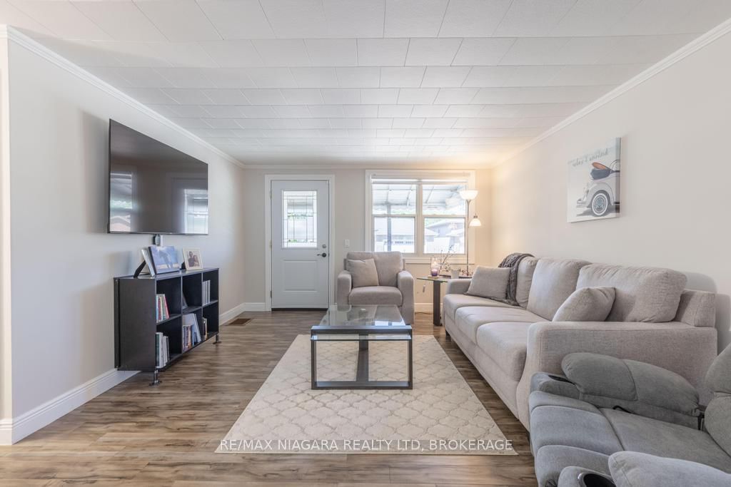 37 Concession Road • Fort Erie, ON photo 3