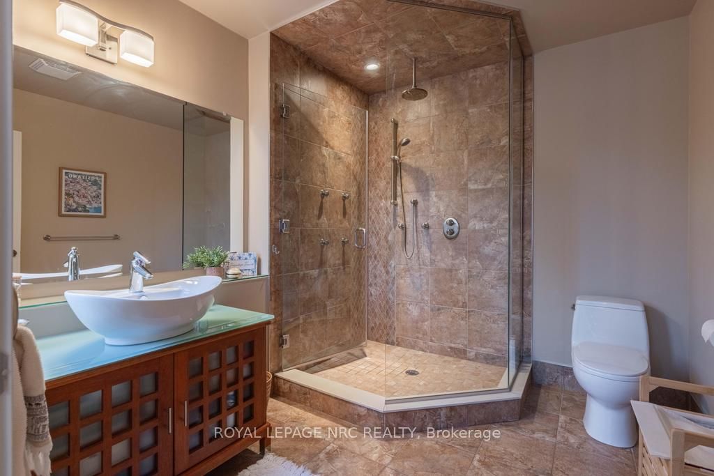 164A Lakeshore Road • St. Catharines, ON photo 32