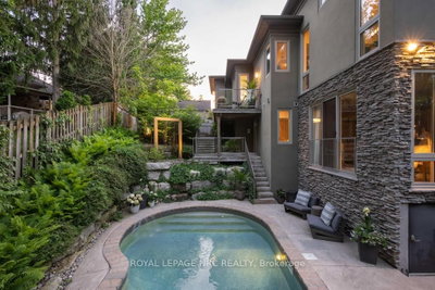 164A Lakeshore Road • St. Catharines, ON photo 4