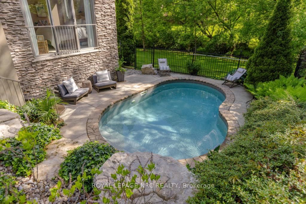 164A Lakeshore Road • St. Catharines, ON photo 43