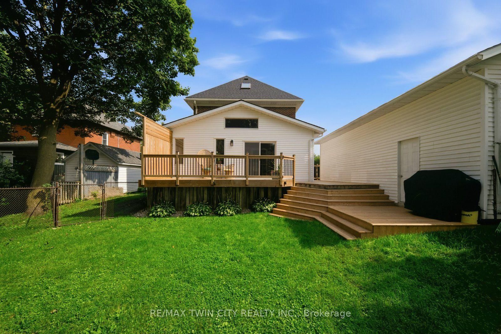 26 Pacific Avenue • Perth East, ON photo 41