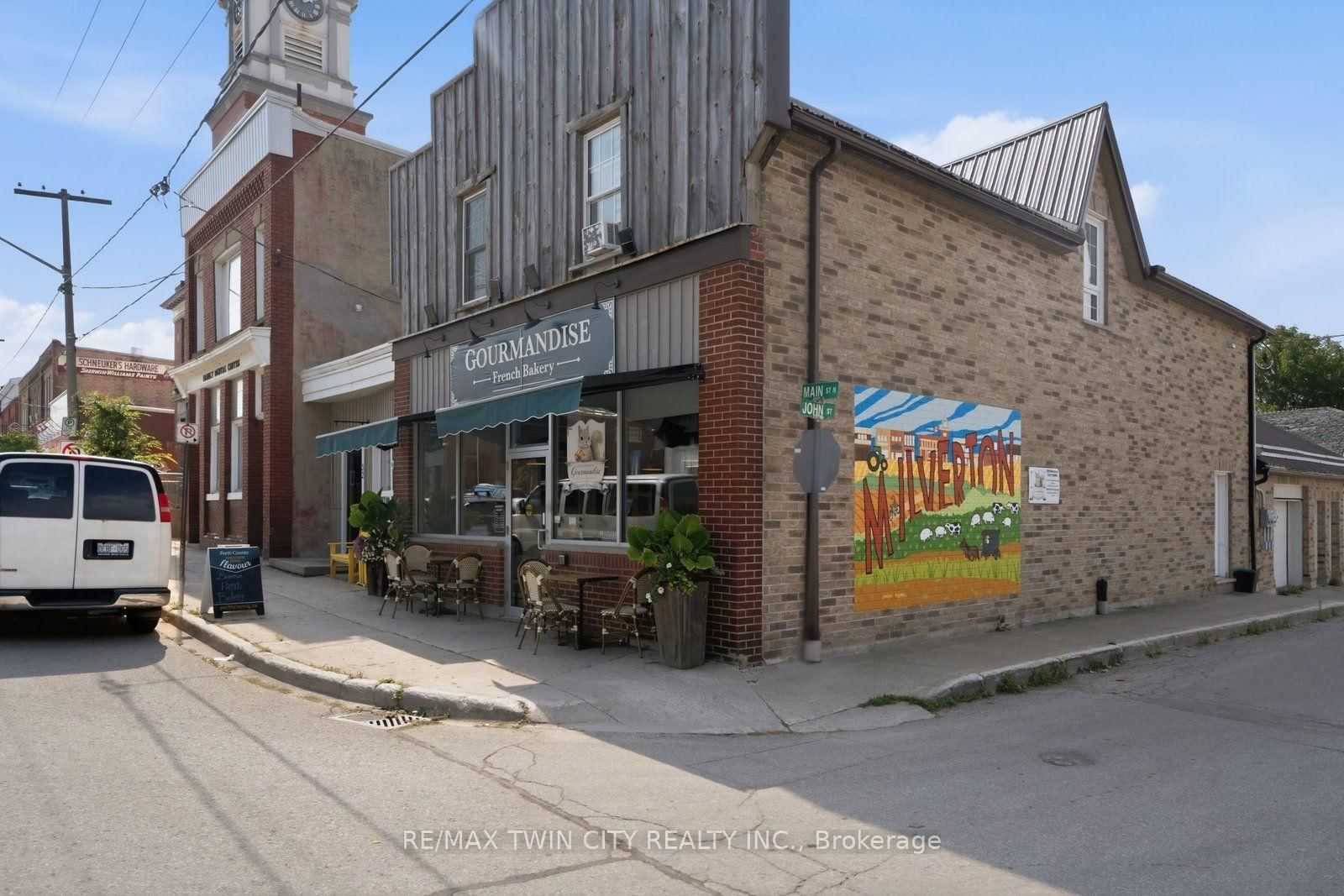 26 Pacific Avenue • Perth East, ON photo 44