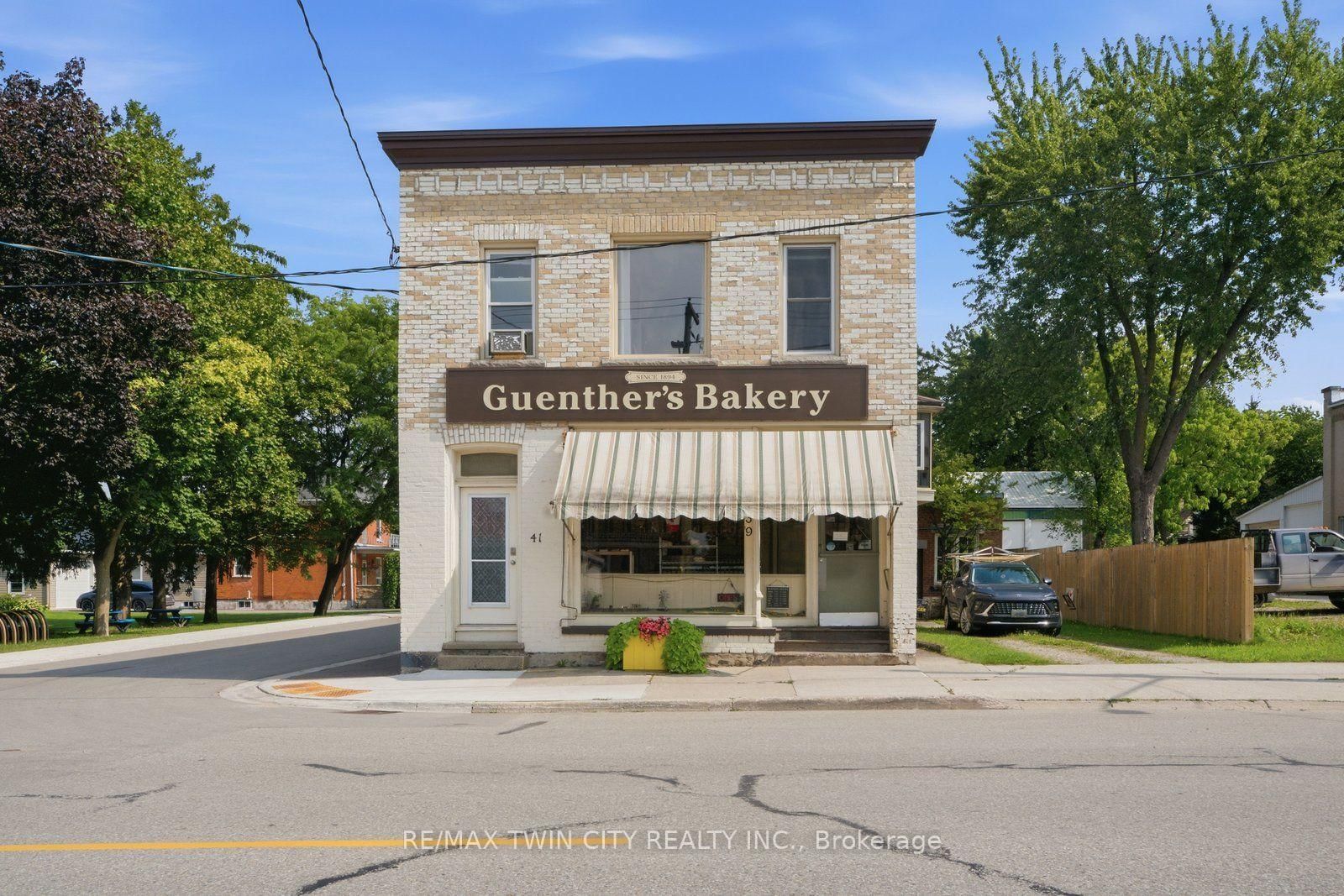 26 Pacific Avenue • Perth East, ON photo 45