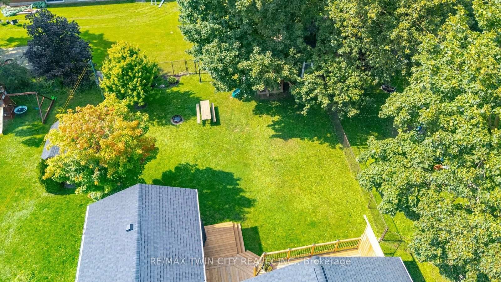 26 Pacific Avenue • Perth East, ON photo 46