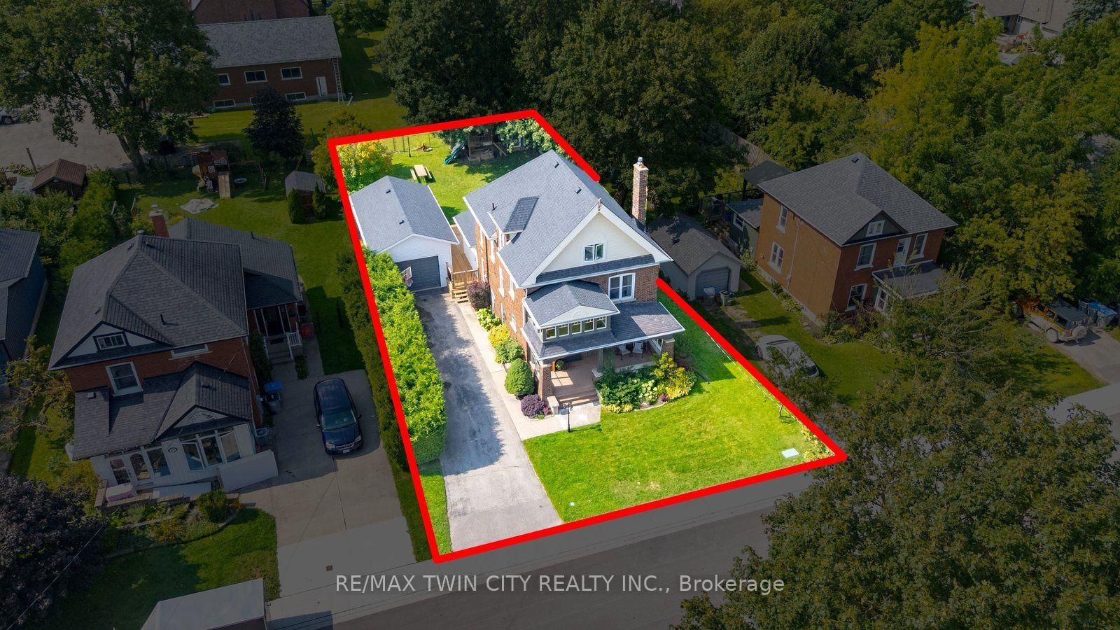 26 Pacific Avenue • Perth East, ON photo 6