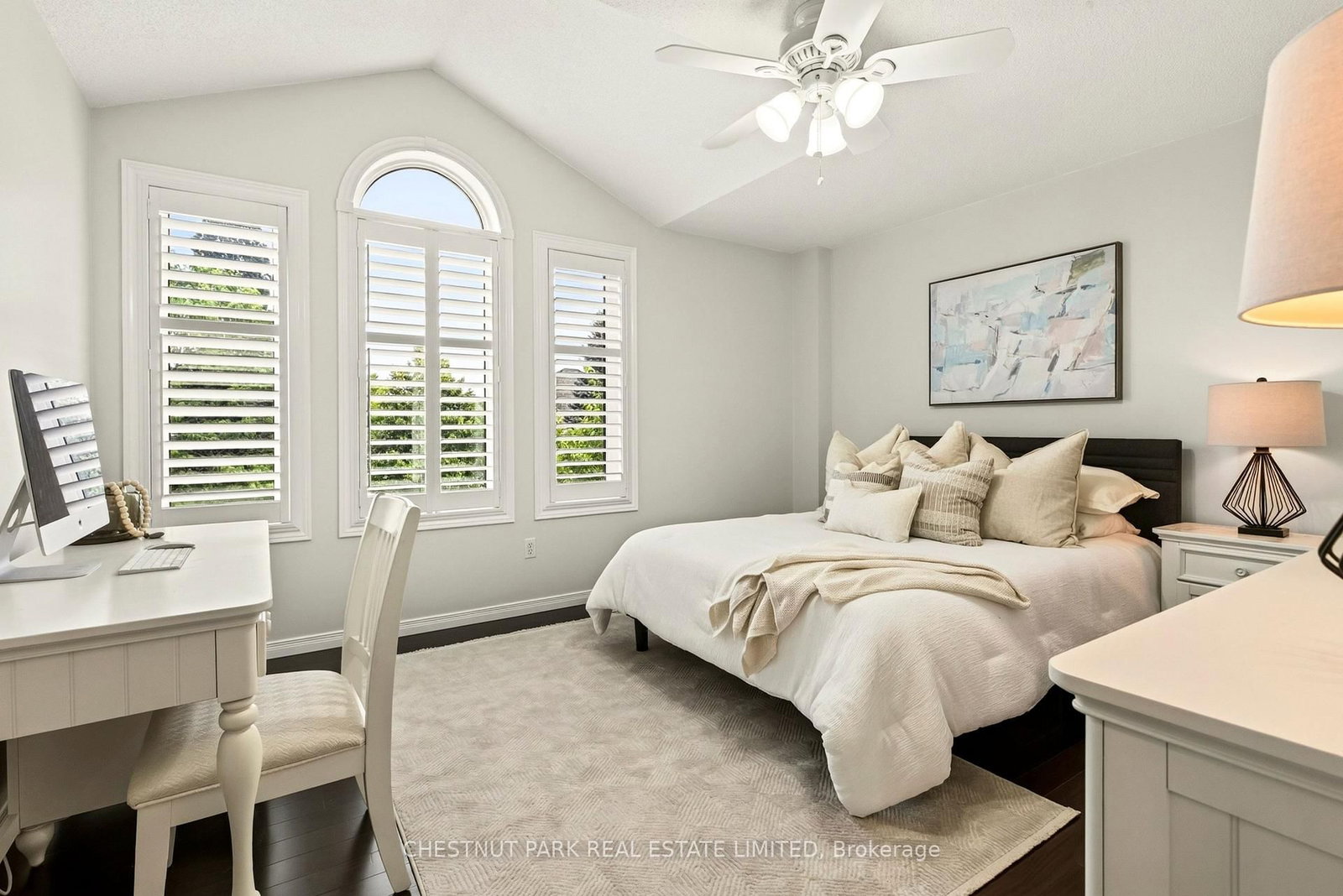 18 Pelham Drive • Hamilton, ON photo 27