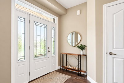 18 Pelham Drive • Hamilton, ON photo 3