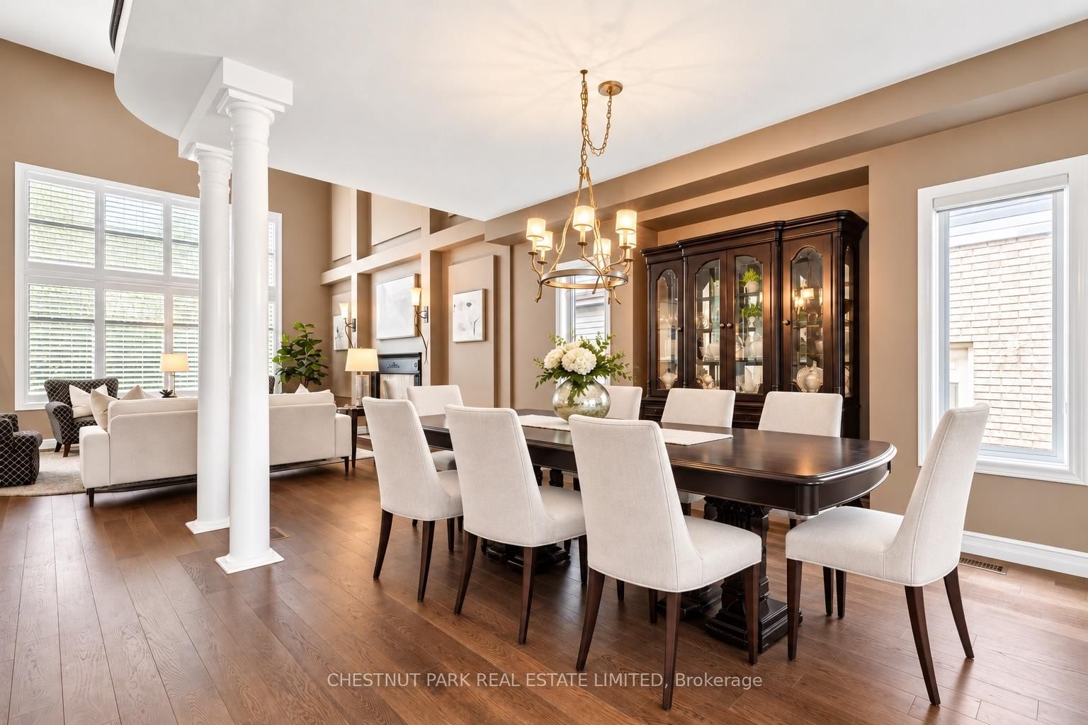 18 Pelham Drive • Hamilton, ON photo 4