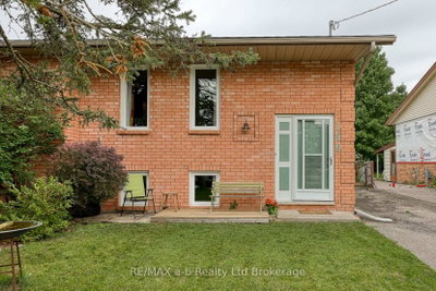 159 Carnegie Street • Ingersoll, ON photo 3