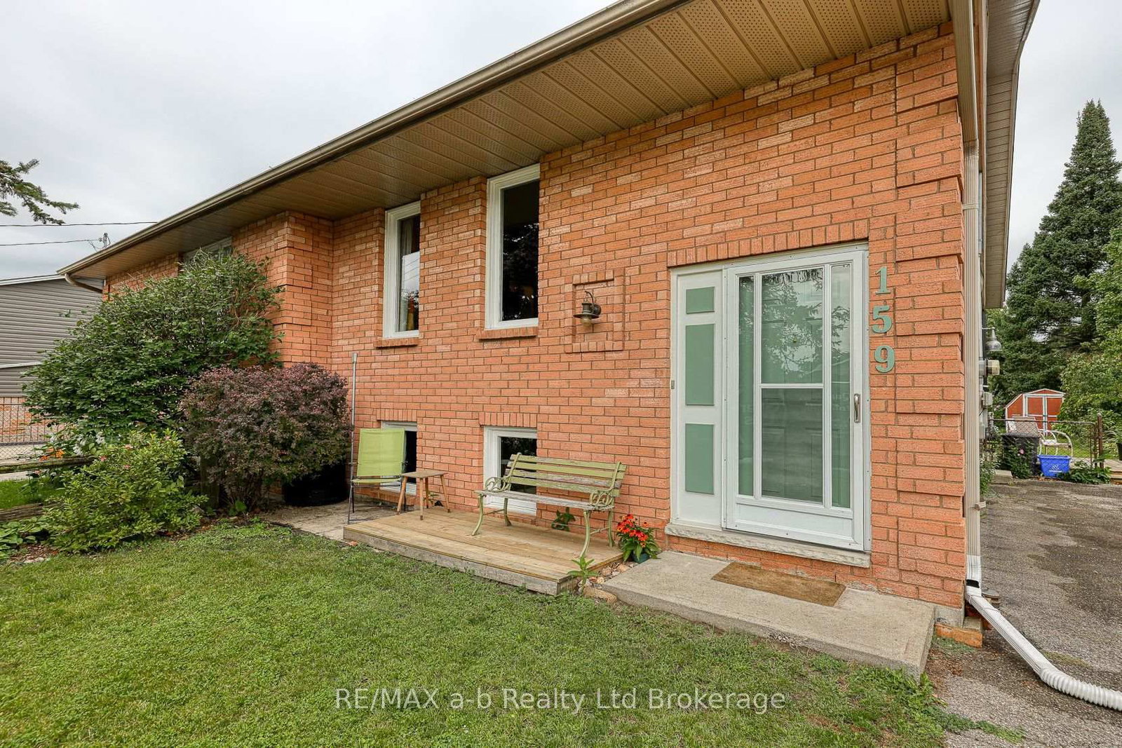 159 Carnegie Street • Ingersoll, ON photo 4