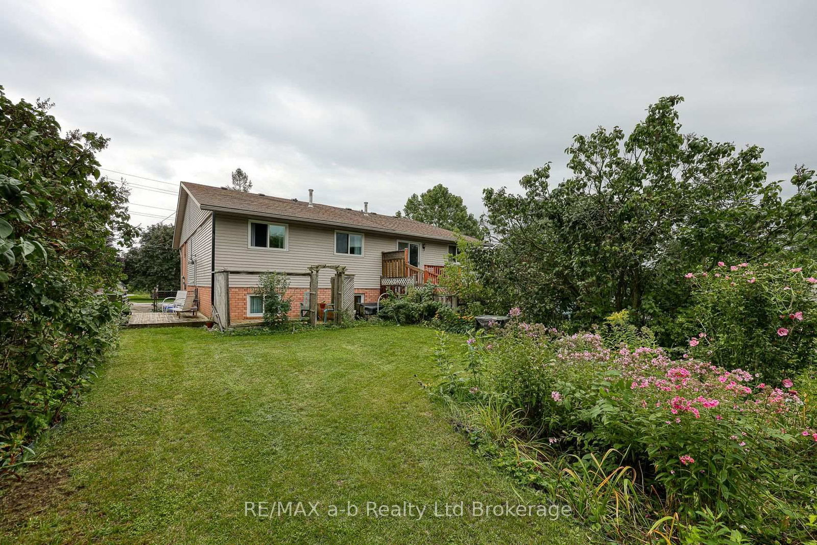 159 Carnegie Street • Ingersoll, ON photo 8