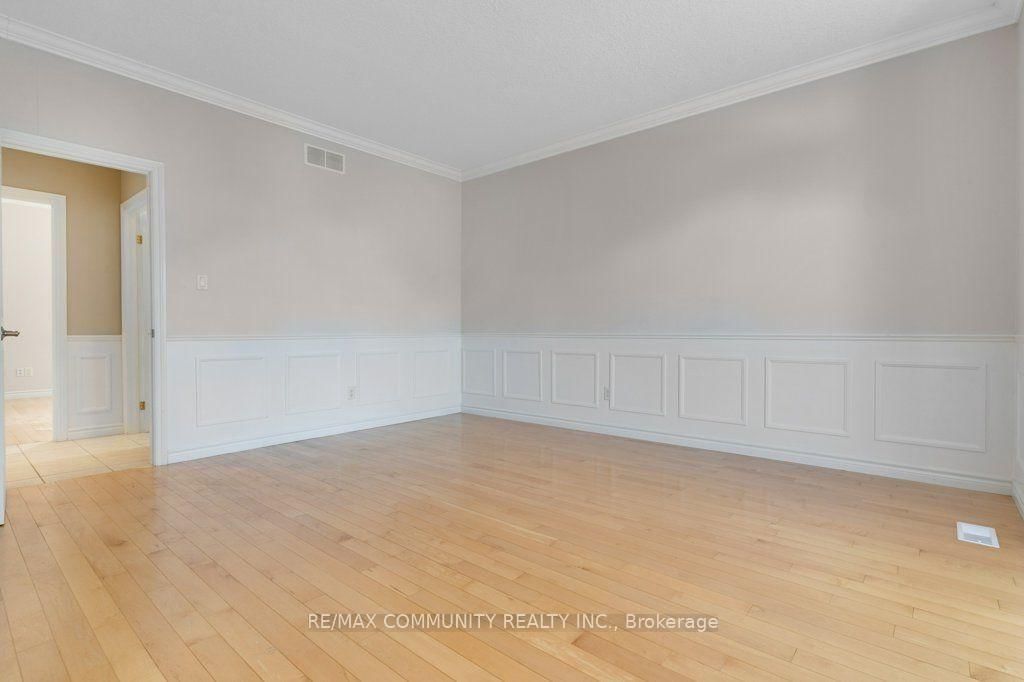 83 Milne Drive • Waterloo, ON photo 4