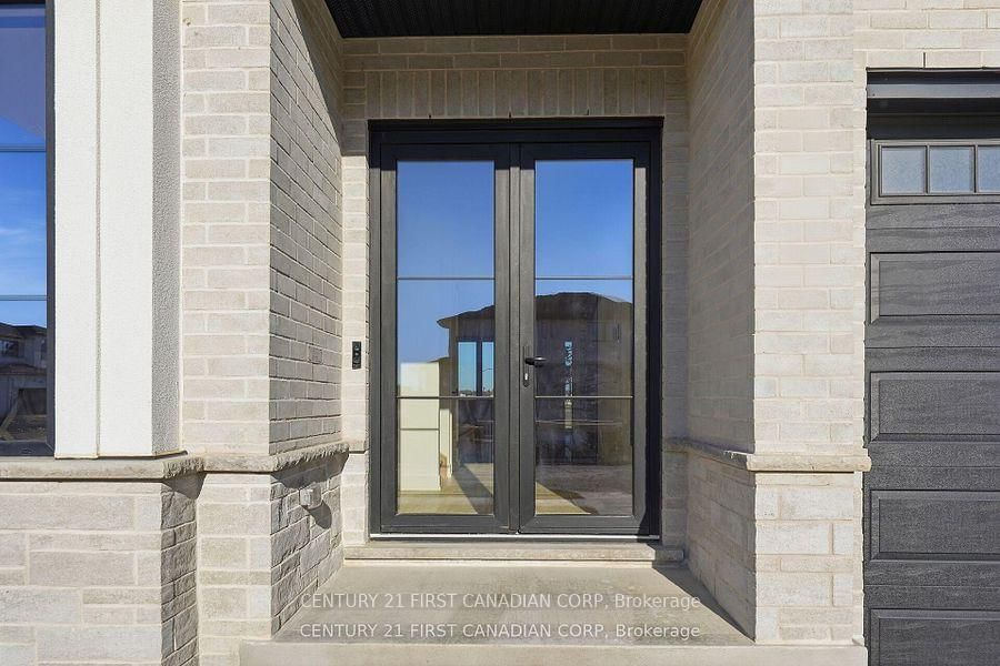1673 Medway Park Drive • London North, ON photo 7