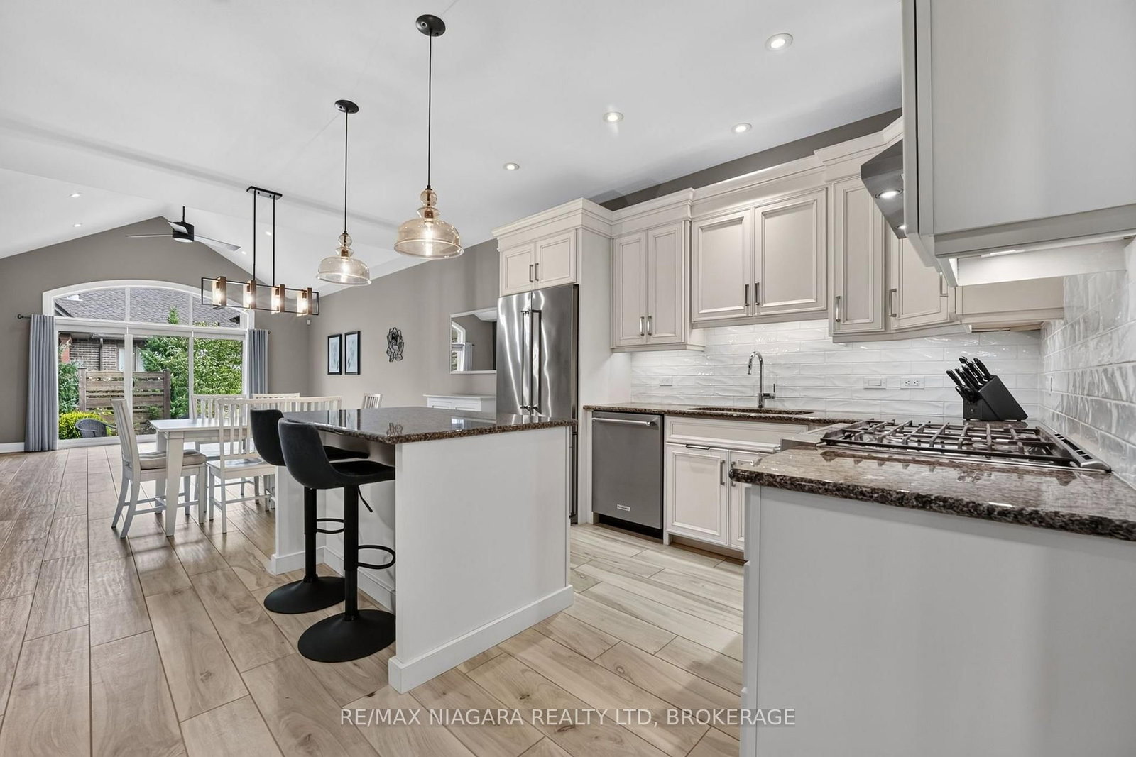 84 Ganton Trail • Welland, ON photo 10