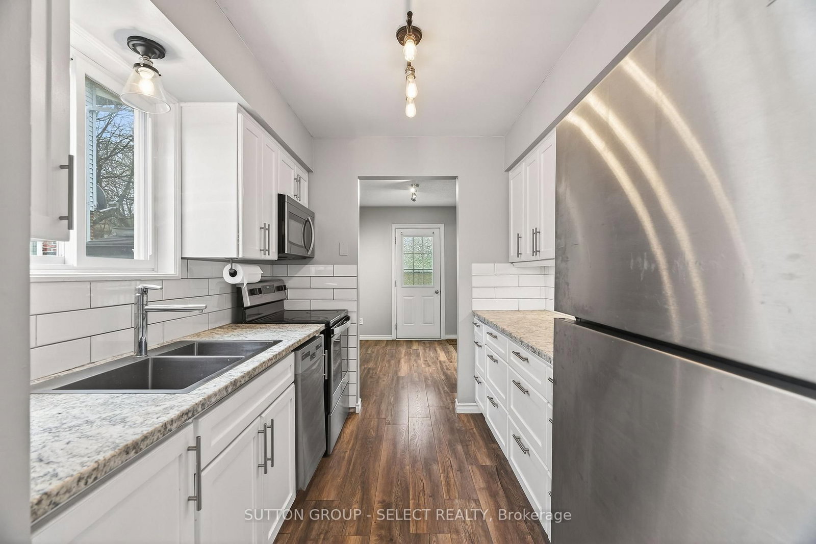 461 Cleveland Avenue • London South, ON photo 10