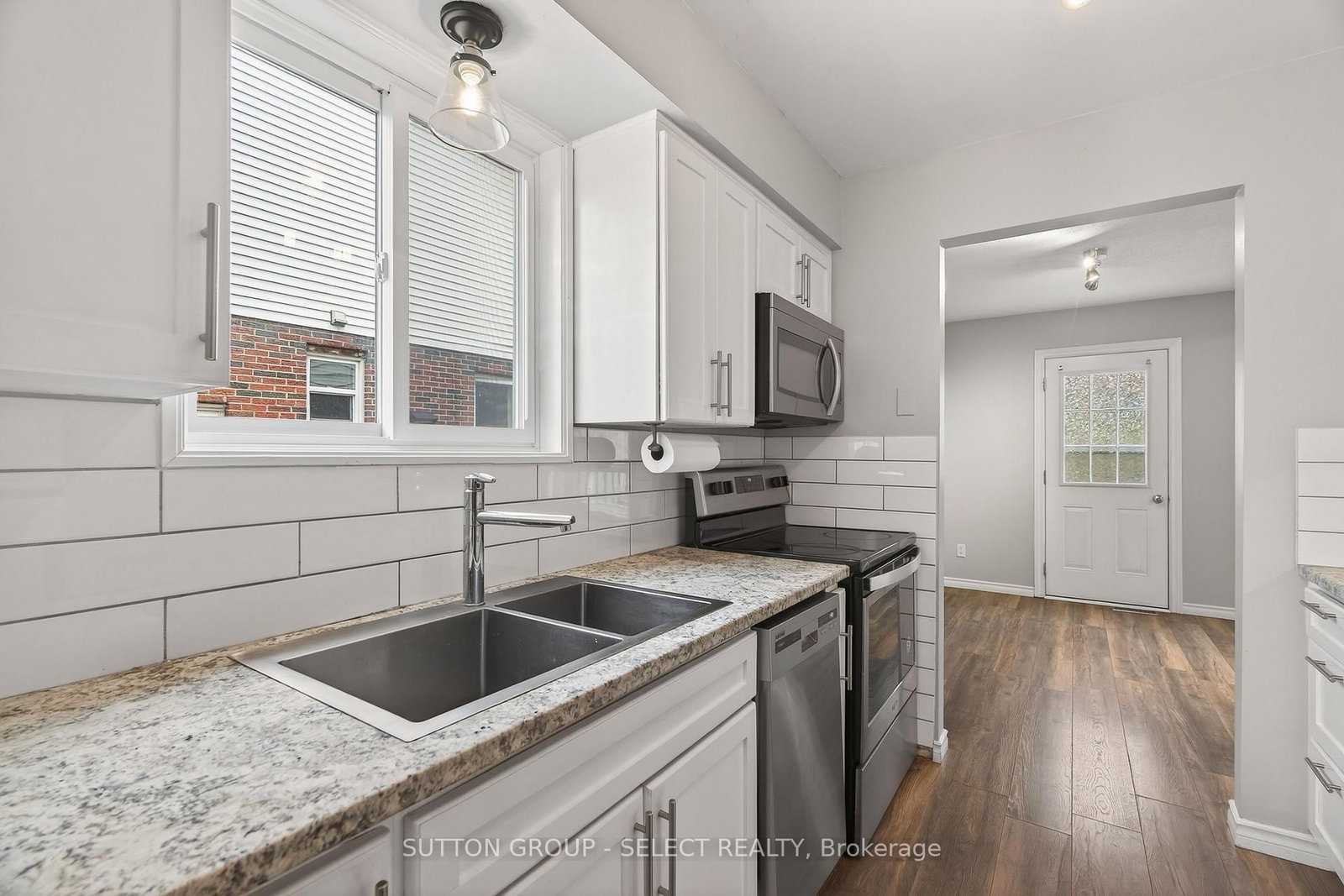 461 Cleveland Avenue • London South, ON photo 11