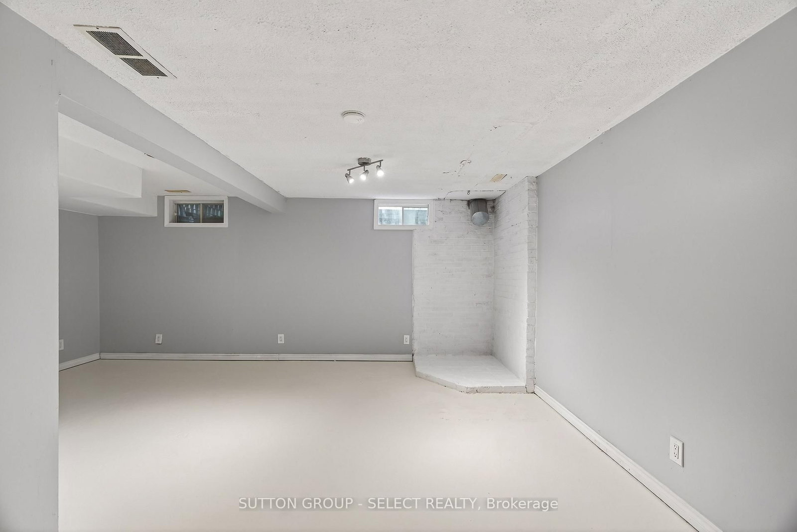 461 Cleveland Avenue • London South, ON photo 31