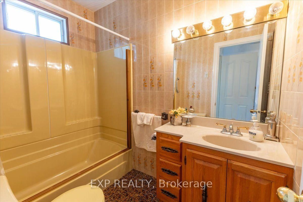 1359 Marchand Street • Ottawa, ON photo 19