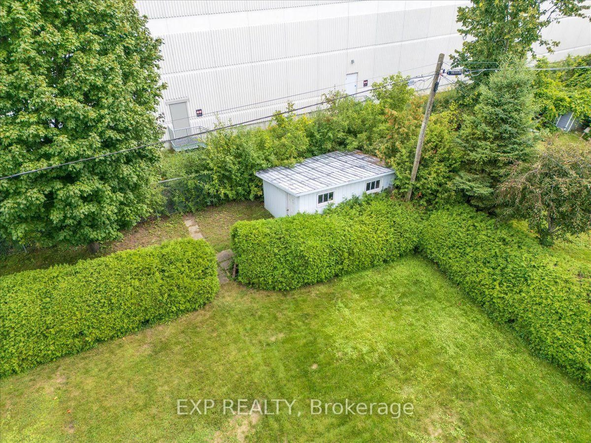 1359 Marchand Street • Ottawa, ON photo 37