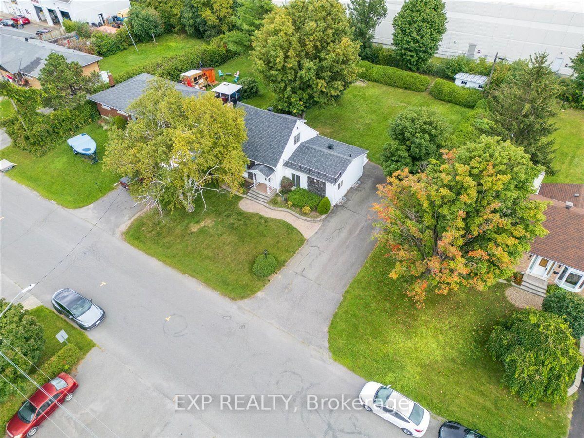 1359 Marchand Street • Ottawa, ON photo 40