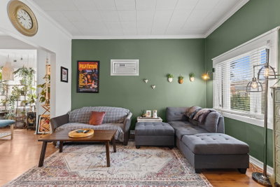 4774 Saint Clair Avenue • Niagara Falls, ON photo 4