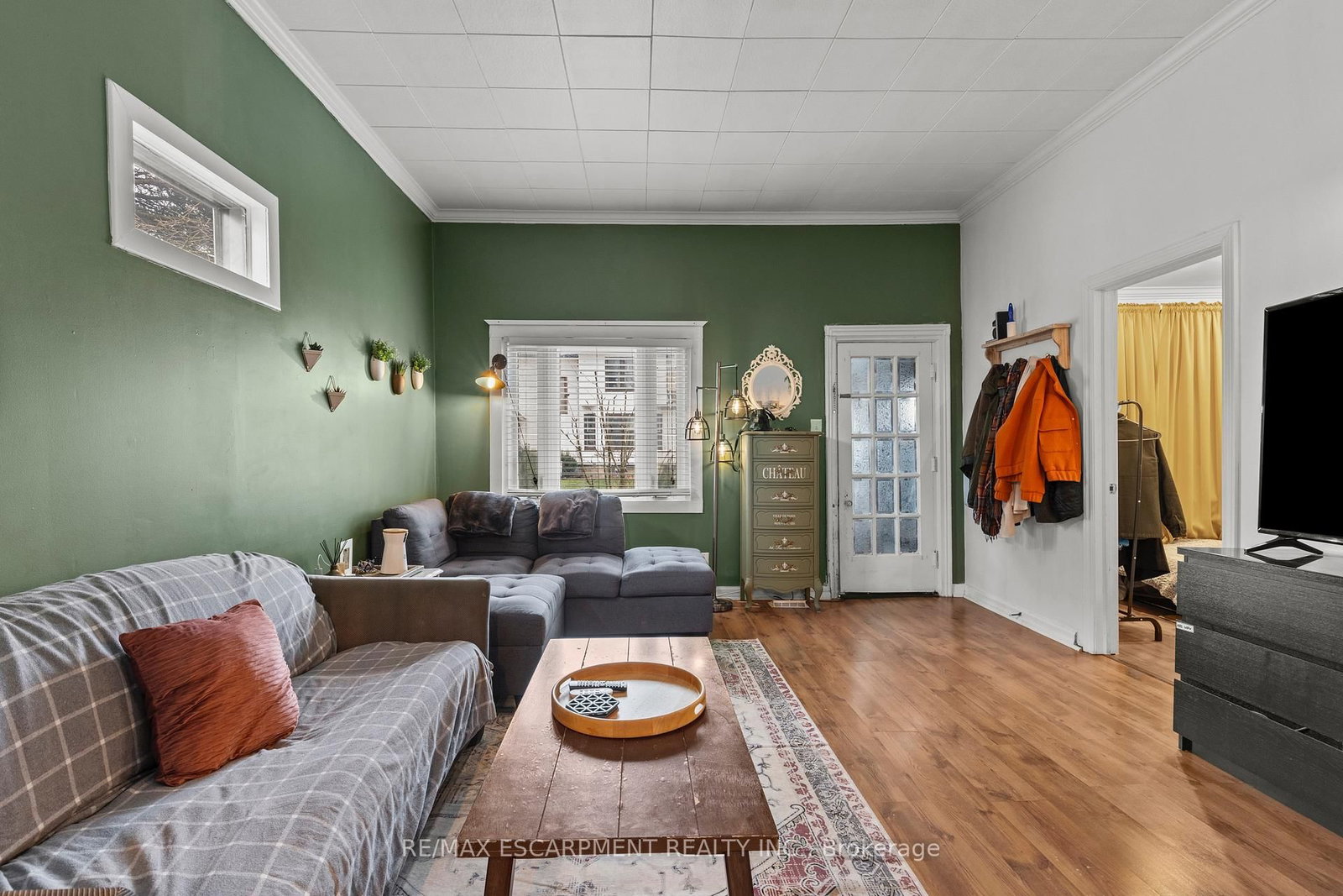4774 Saint Clair Avenue • Niagara Falls, ON photo 5