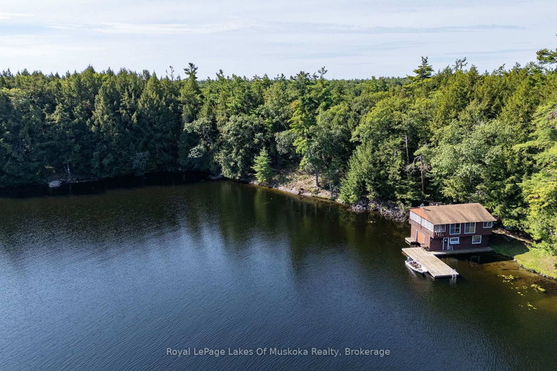 2115 Lake Muskoka