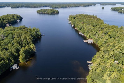 2115 Lake Muskoka • Muskoka Lakes, ON photo 5