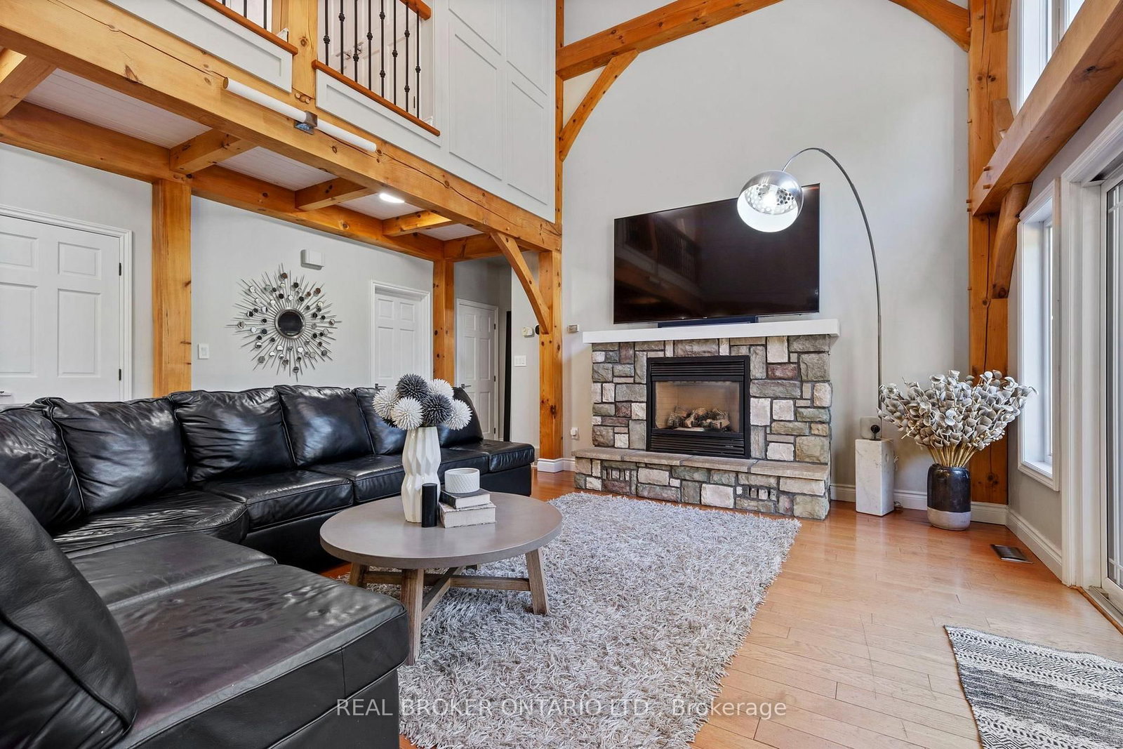 9 Michael's Lane • Norfolk, ON photo 5