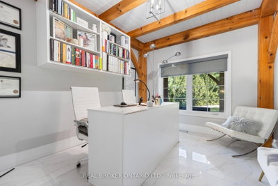9 Michael's Lane • Norfolk, ON photo 8